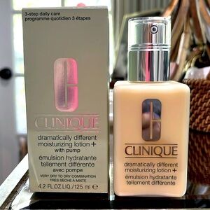 CLINIQUE DRAMATICALLY DIFFERENT MOISTURIZING LOTION+With Pump! LG. 4.2 Oz.NIB!